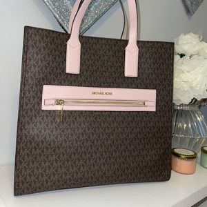 MICHAEL KORS TOTE SIGNATURE 🤎NWT💗